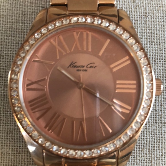 Kenneth Cole Watch - Picture 2 of 2